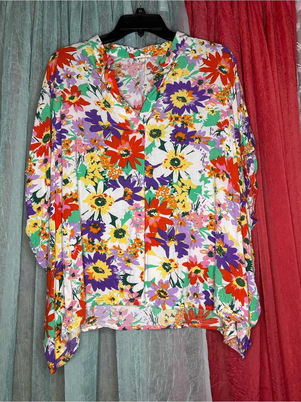 JODIFL Multicolor Floral V-Neck Button Blouse